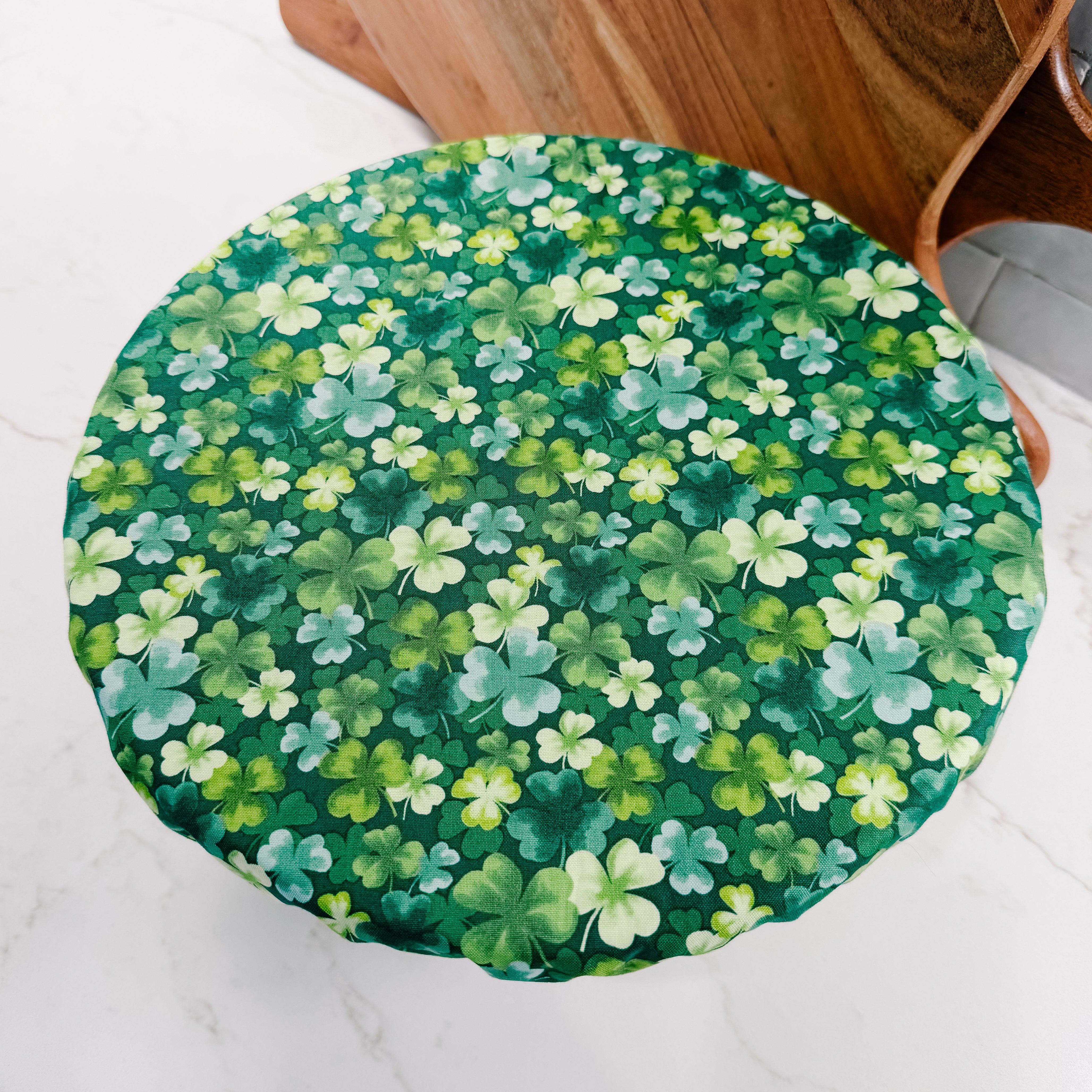 “Shamrock” XL Waterproof Bowl Cover